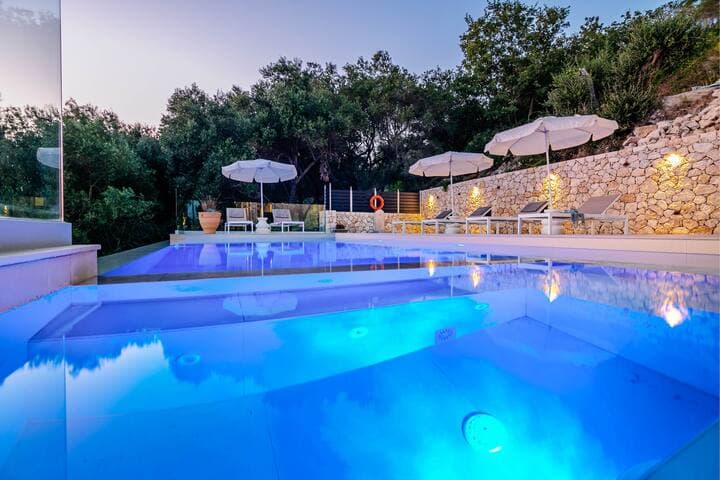 Ocean View Luxury Villa Ethra