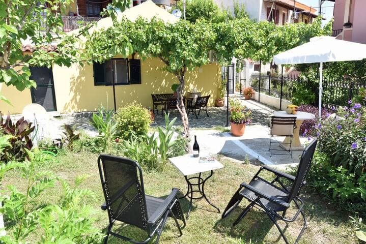 Traditional Cottage on the hillside of Antiperni