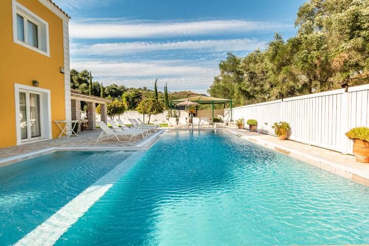 Agios Stefanos Bay - Villa Anna