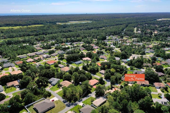 Atlantic ocean in the background just a short drive away. Enjoy the beach while you're here!