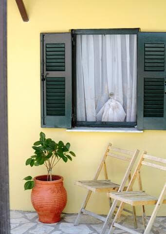 Traditional Cottage on the hillside of Antiperni