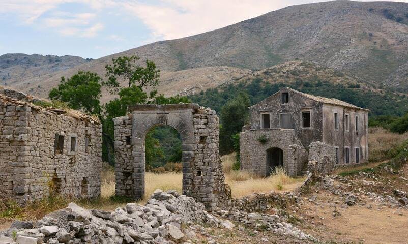 Trek through the UNESCO world heritage site of Old Perithia
