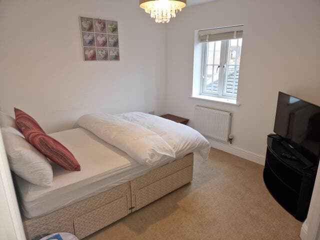 Bedroom 2 with Double Bed and Smart TV