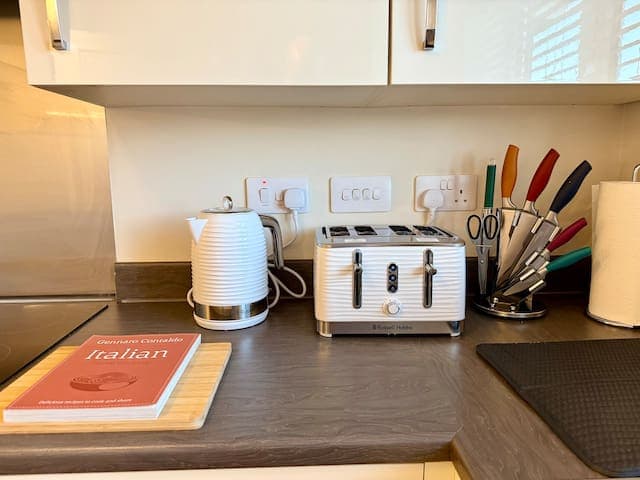 Comfy 3Br for Workers & Families