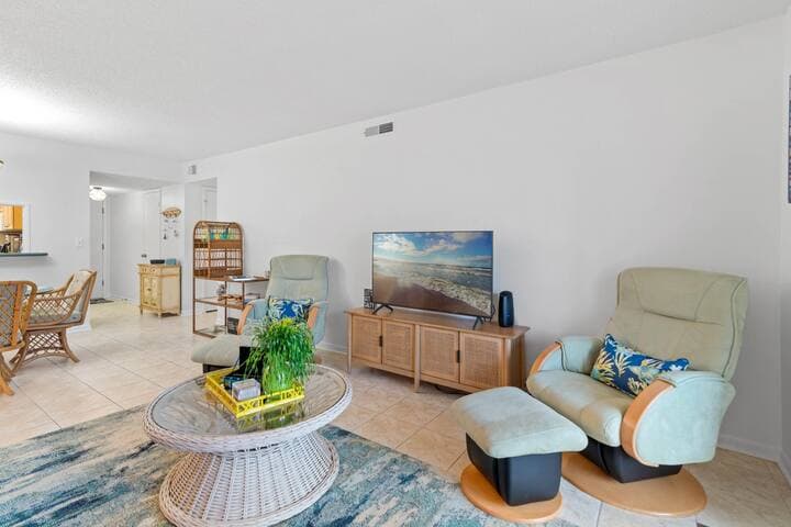 Direct Beach Access | Two Pools | Dogs Welcome