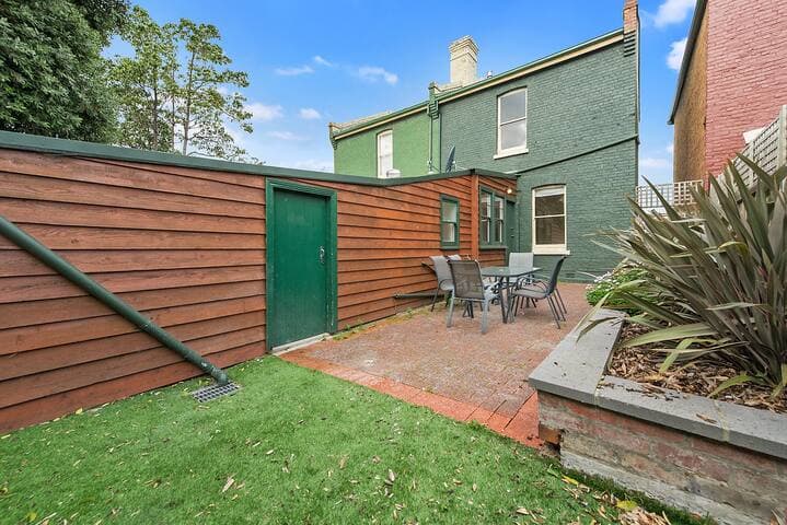 Warwick Terrace - Hobart