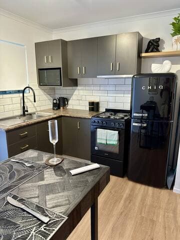 Palm Studio Villa - Kitchen