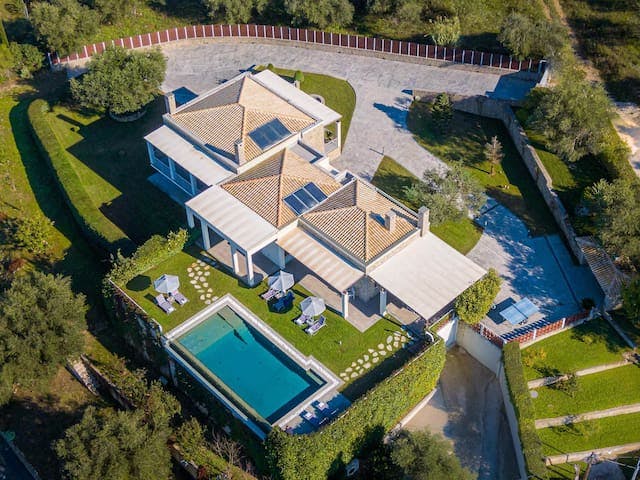 Luxury Villa Helanes