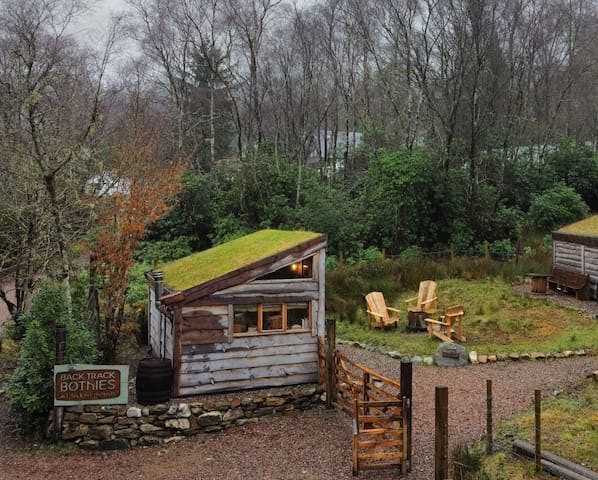 Clanranald Bothy and its 'sitooterie', right in the heart of Glenfinnan