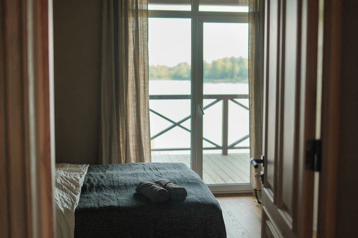 Kestermuiza room with balcony