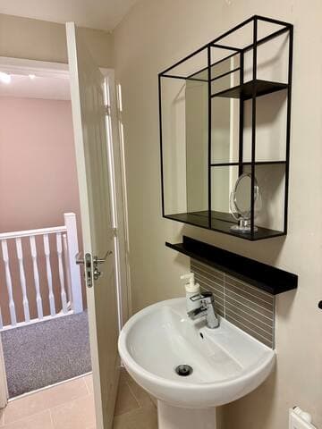 Comfy 3Br for Workers & Families