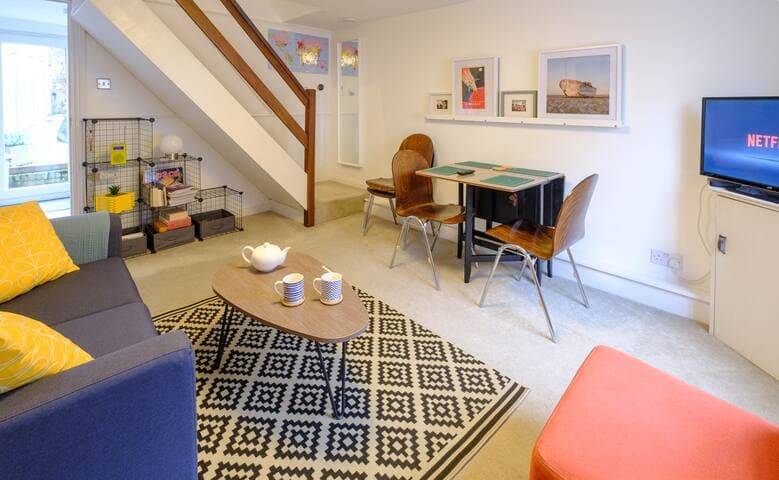 Central+Uni | Kitchen+Garden+WFH | Rail Station