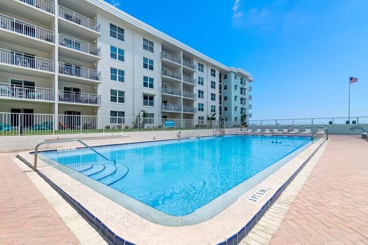 Direct Beach Access | Two Pools | Dogs Welcome