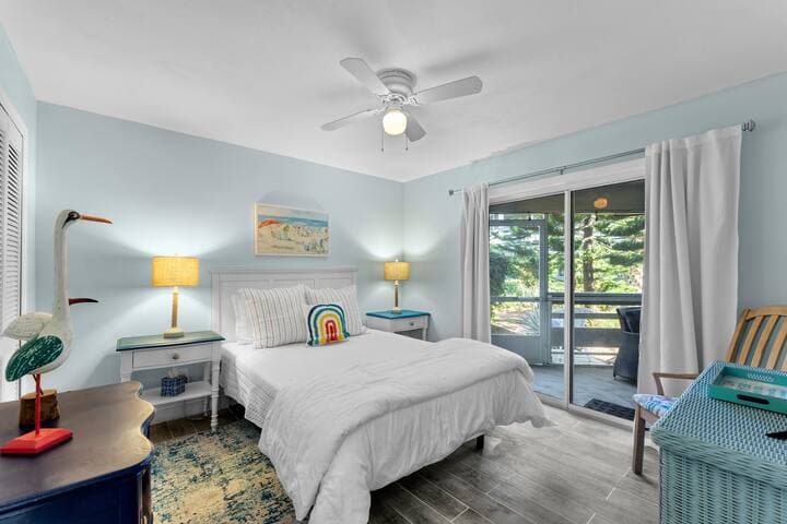 Second bedroom has a Queen-sized bed and twin air mattress (in closet), smart TV and en-suite bathroom.