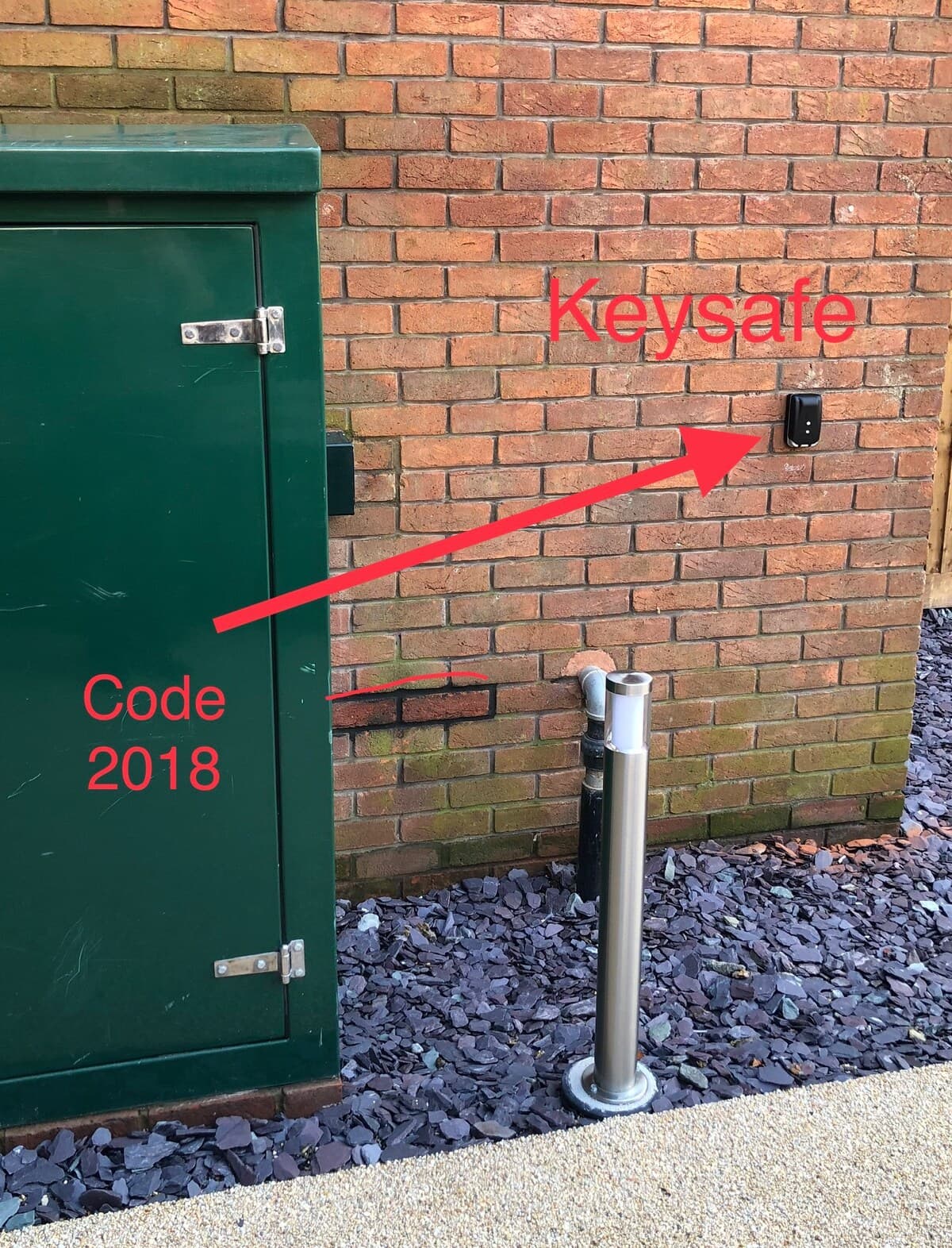 Open keysafe with code 2018 Take keys. SILVER Square key opens glass doors that you have just walked past.