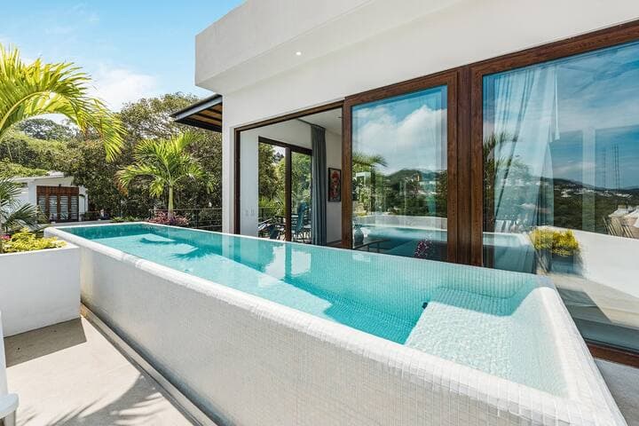 Luxe Penthouse; 2 Pools, Ocean Views at Casa Yaka