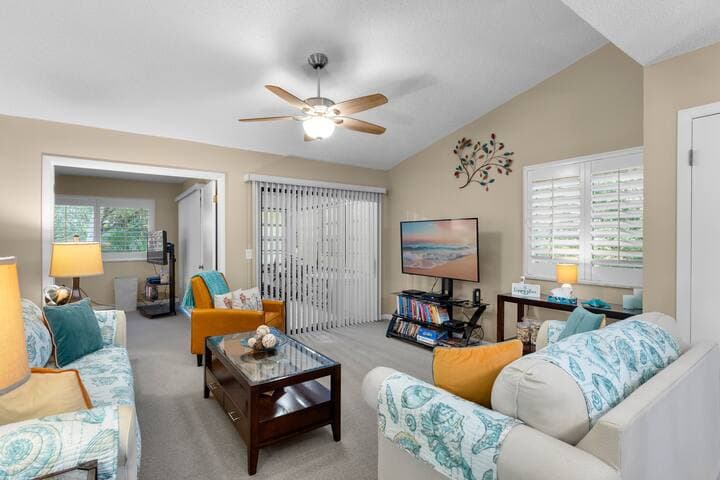 Sea Woods Beachside villa, 3 pools + amenities!