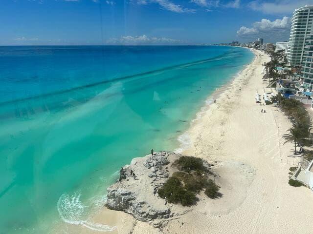 We are right next to the "Photo Rock" where wedding photos are taken everyday. This is where you will have your Instagram moment!