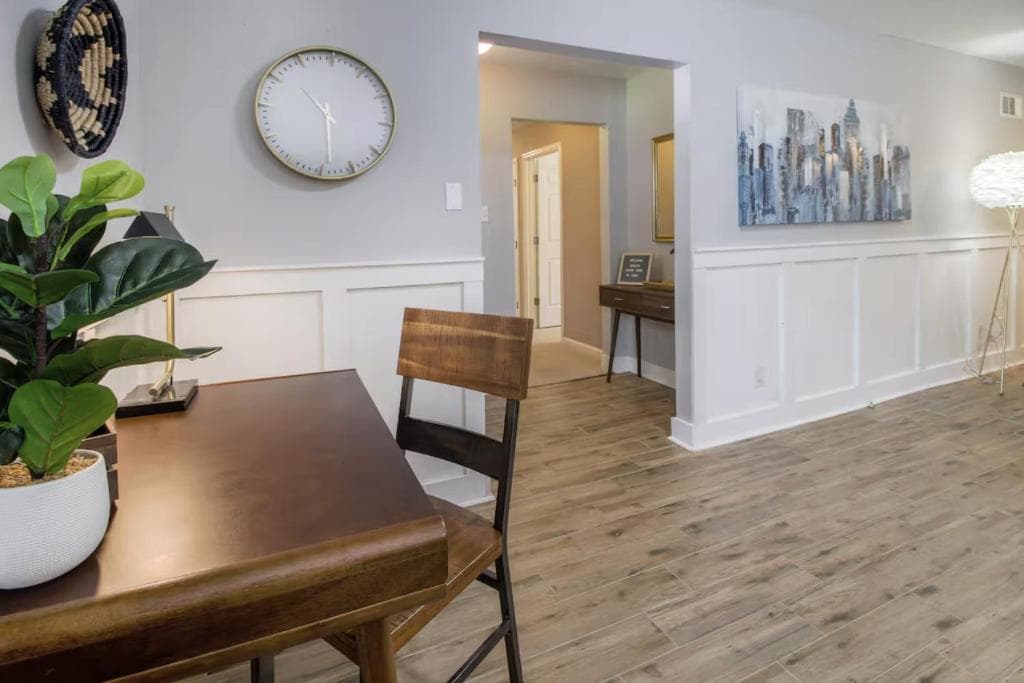 Game Room - 100 inch projector - By Marsh